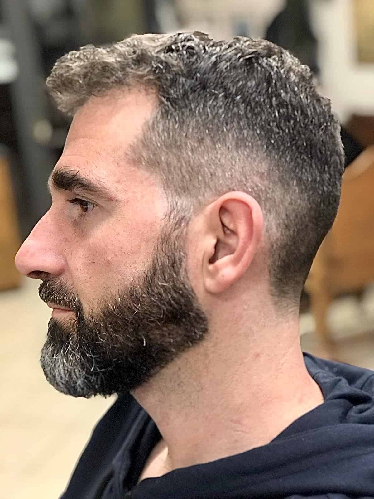 Taglio capelli e barba . Soffiano Firenze